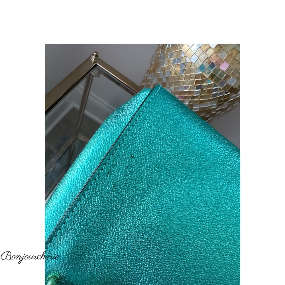 Authentic Burberry Turquoise bag - Picture 13 of 16